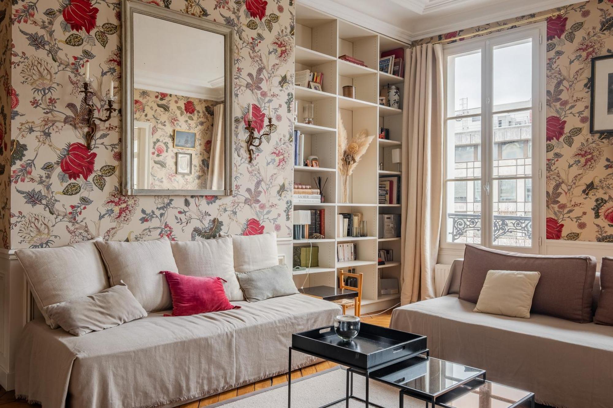Veeve - Flowers In Saint-Martin Paris Exterior foto